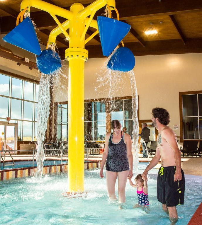Elkhorn Resort, Spa, And Conference Centre Wasagaming 외부 사진