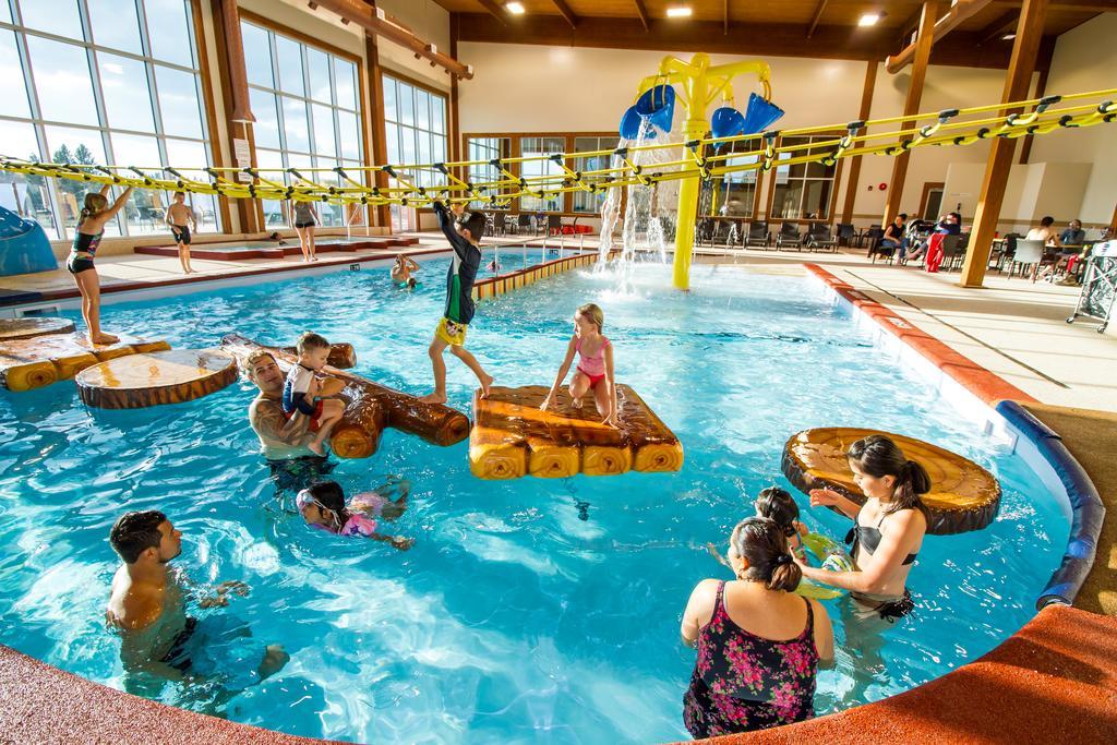 Elkhorn Resort, Spa, And Conference Centre Wasagaming 외부 사진
