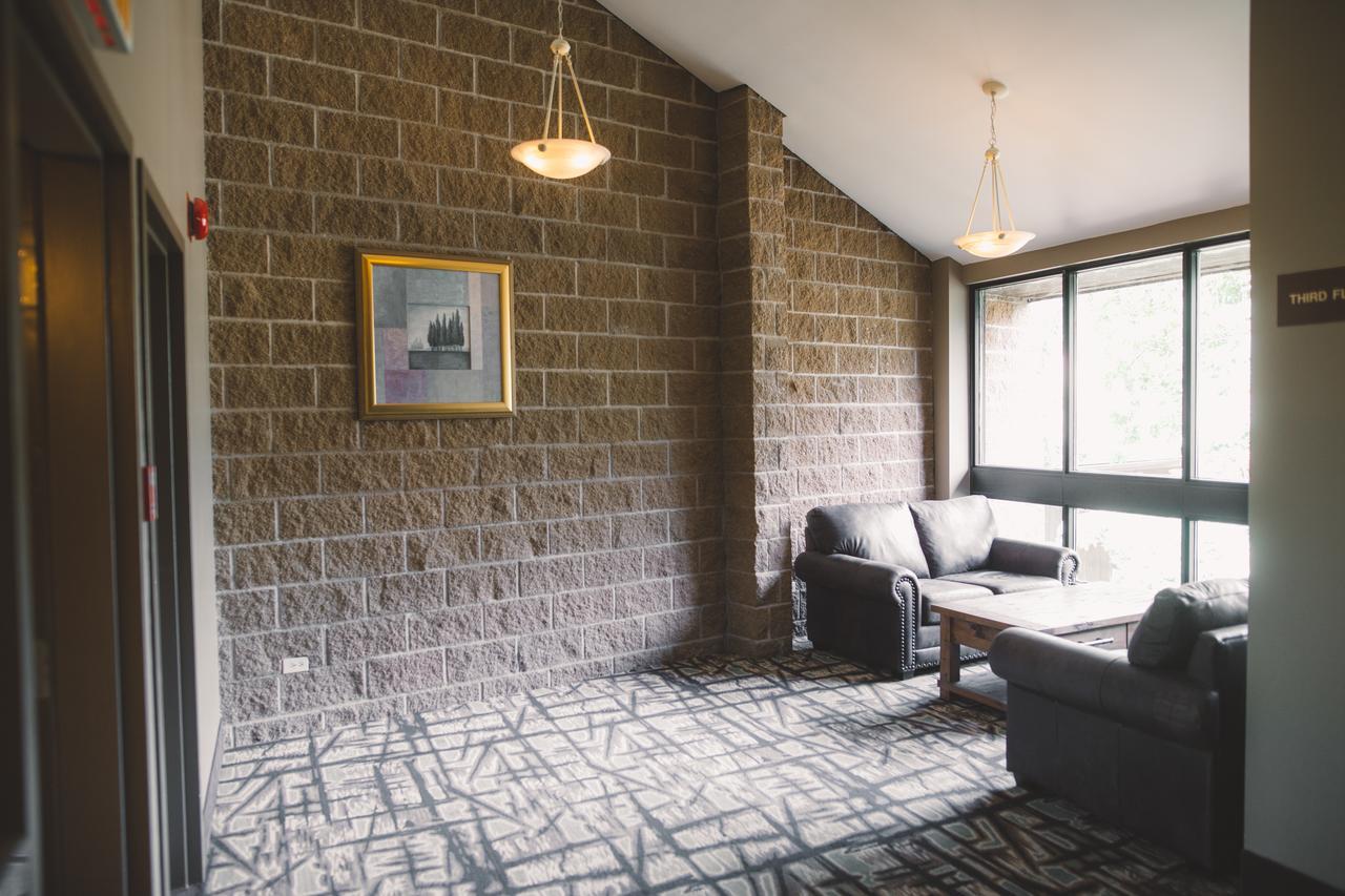Elkhorn Resort, Spa, And Conference Centre Wasagaming 외부 사진