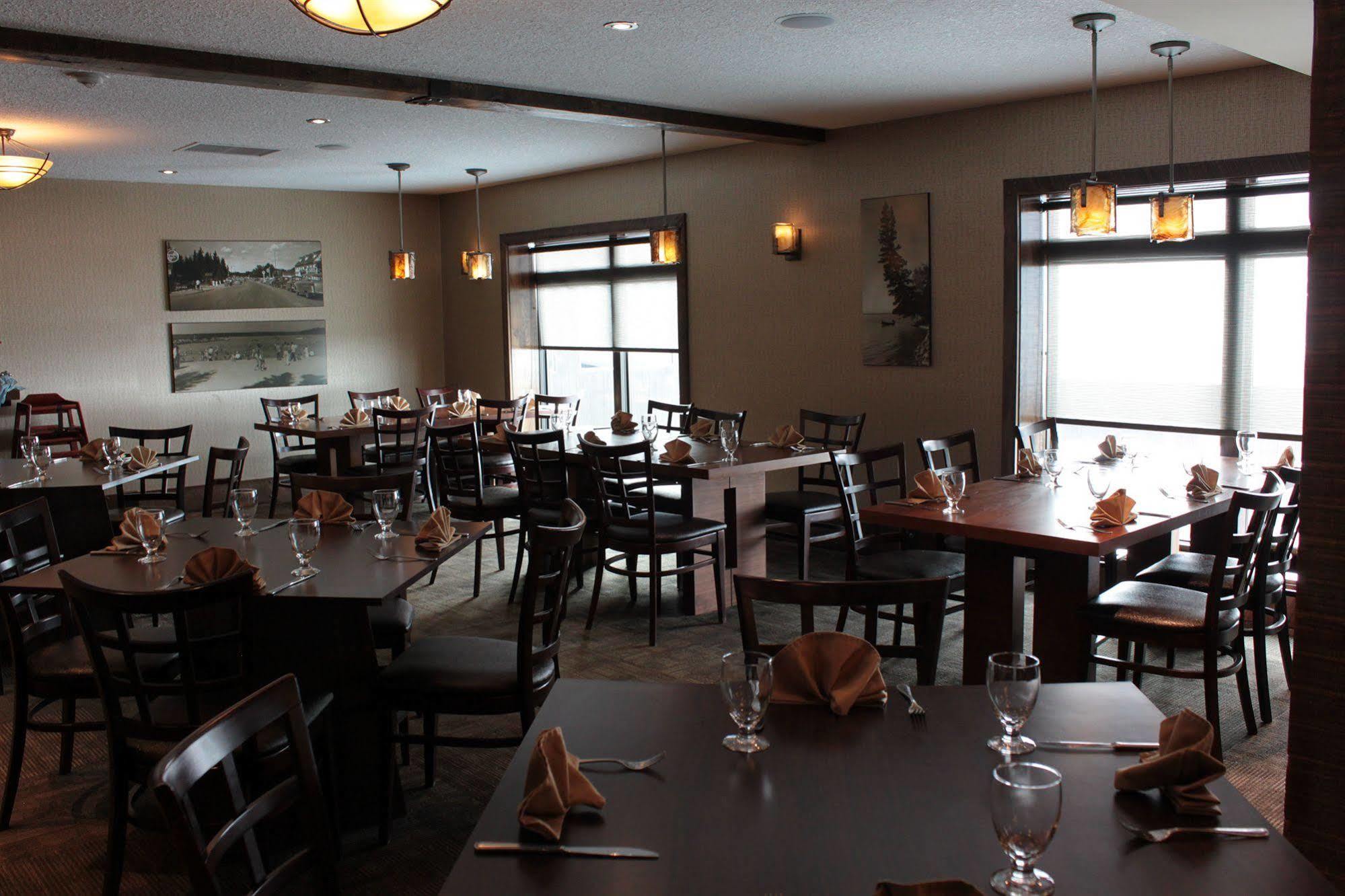 Elkhorn Resort, Spa, And Conference Centre Wasagaming 외부 사진
