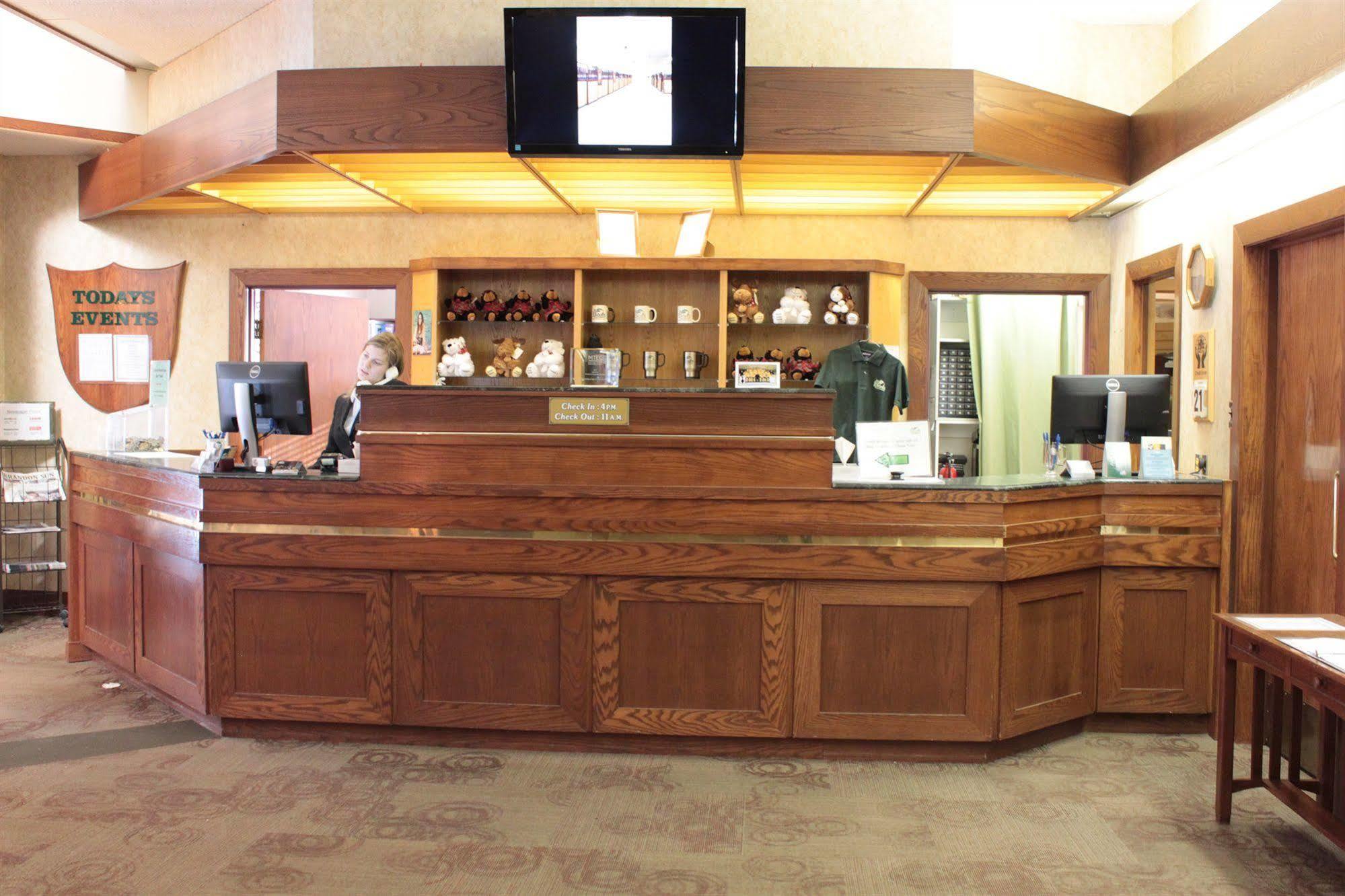 Elkhorn Resort, Spa, And Conference Centre Wasagaming 외부 사진