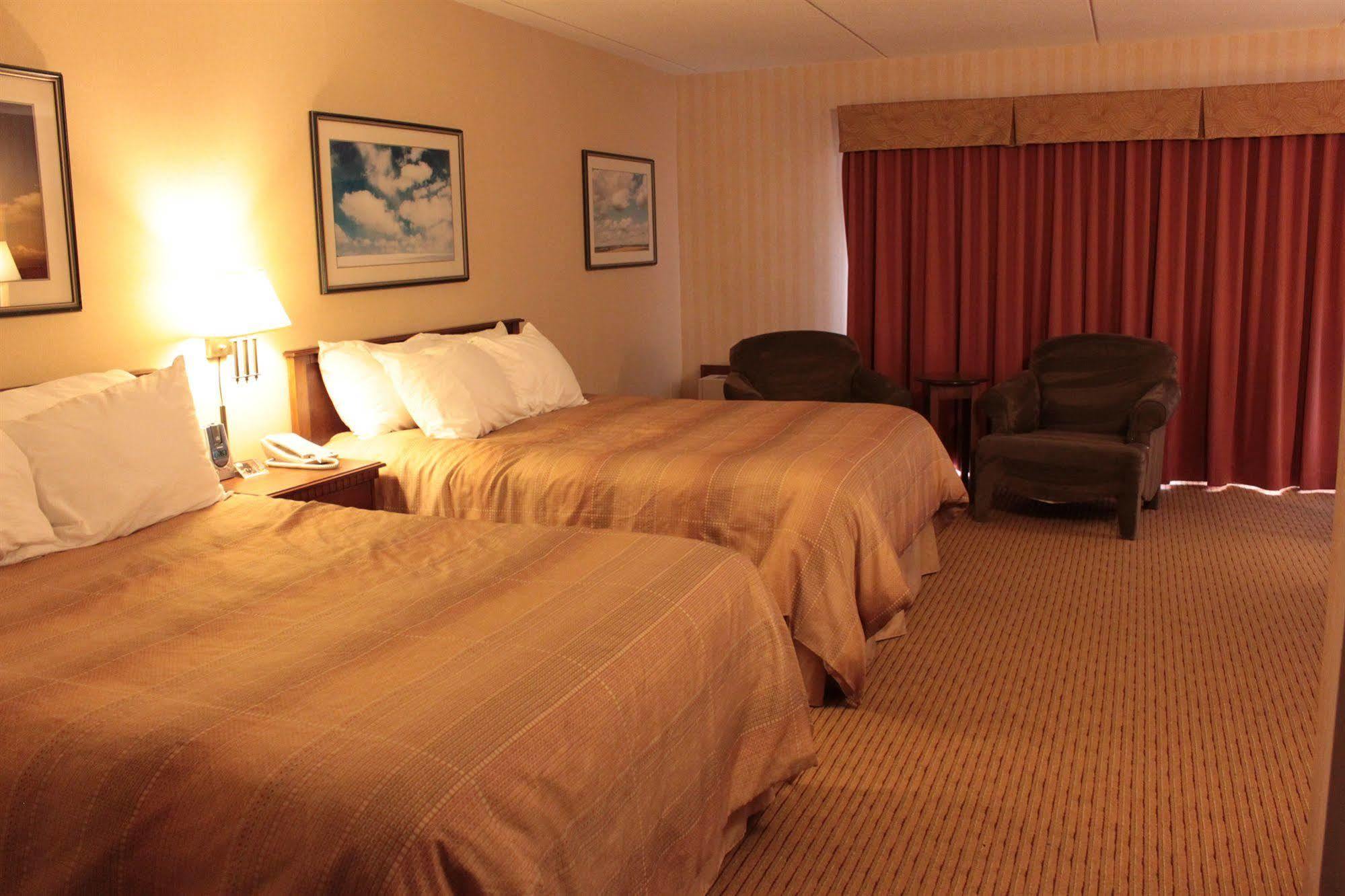 Elkhorn Resort, Spa, And Conference Centre Wasagaming 외부 사진