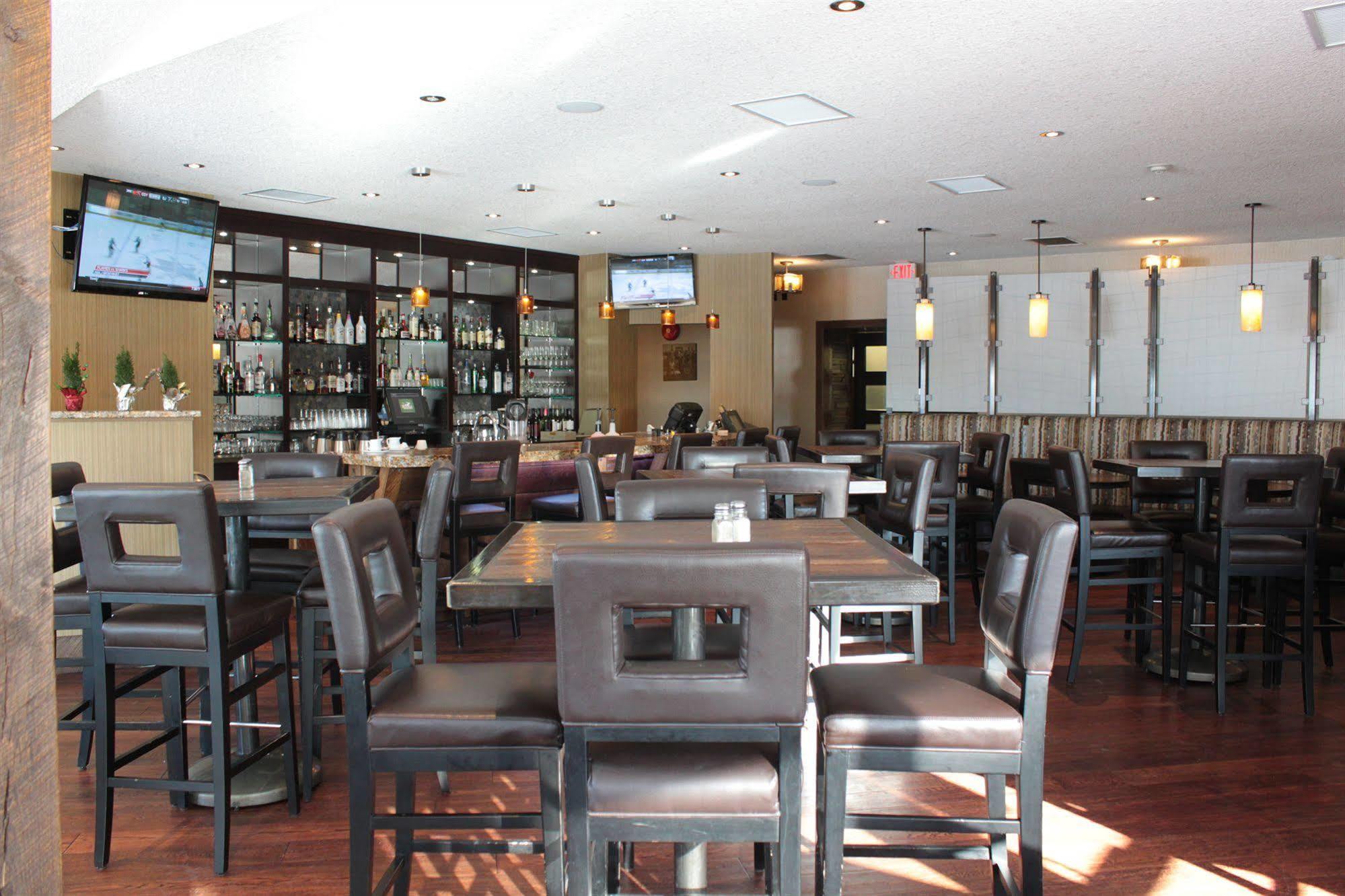 Elkhorn Resort, Spa, And Conference Centre Wasagaming 외부 사진
